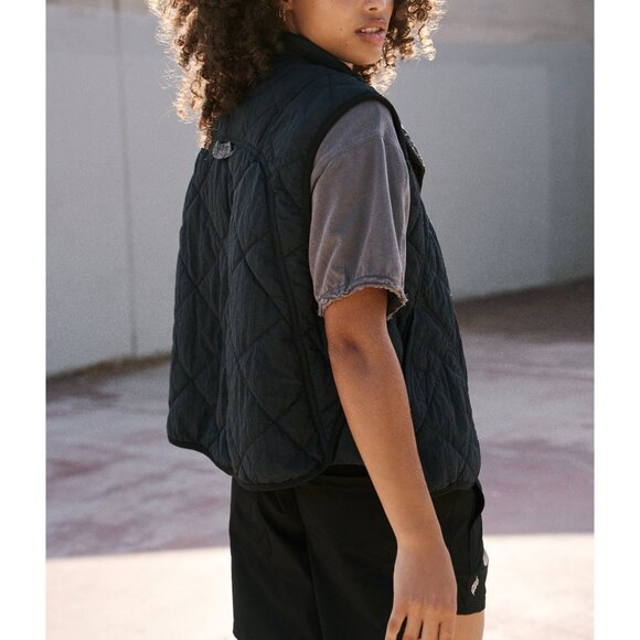 🆕 FP MOVEMENT Quinn Quilted Puffer Vest / Black - Picture 7 of 9